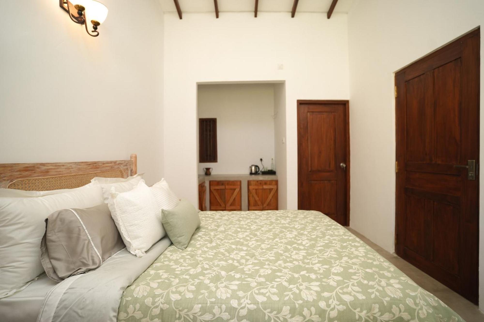 Summer House - Private Villa Close To International Airport Bia Ja-Ela Buitenkant foto